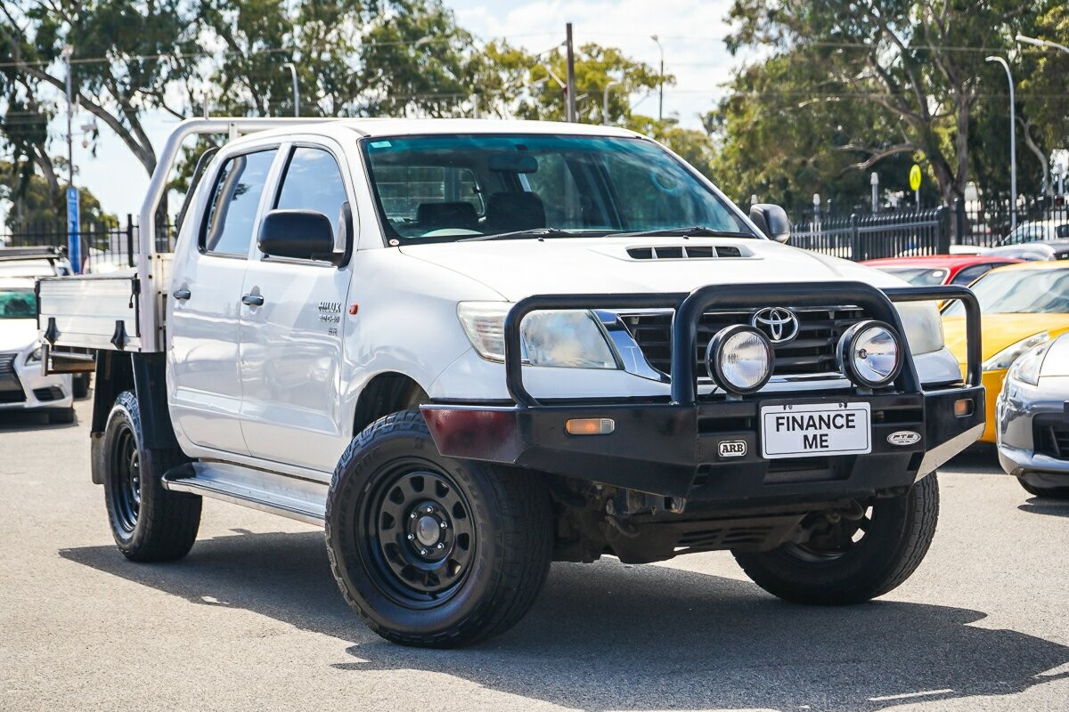 Toyota Hilux image 1