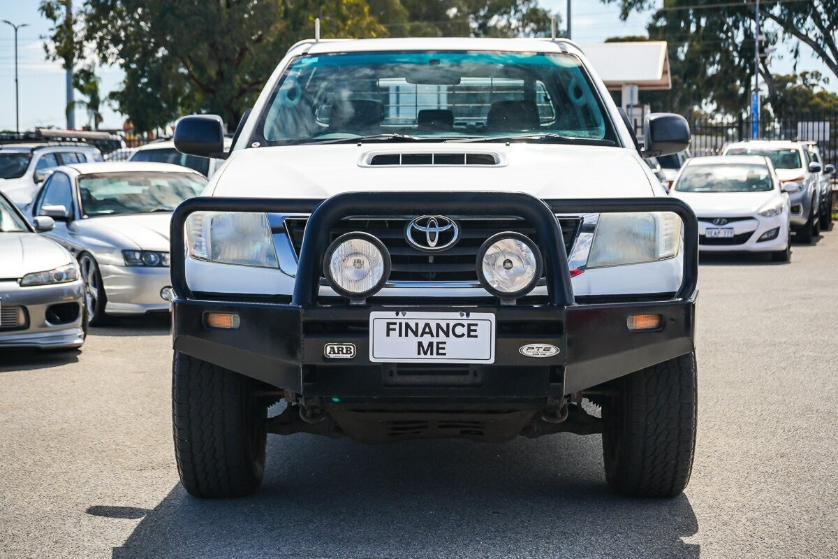 Toyota Hilux image 3