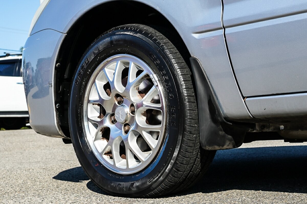Mitsubishi Lancer image 4