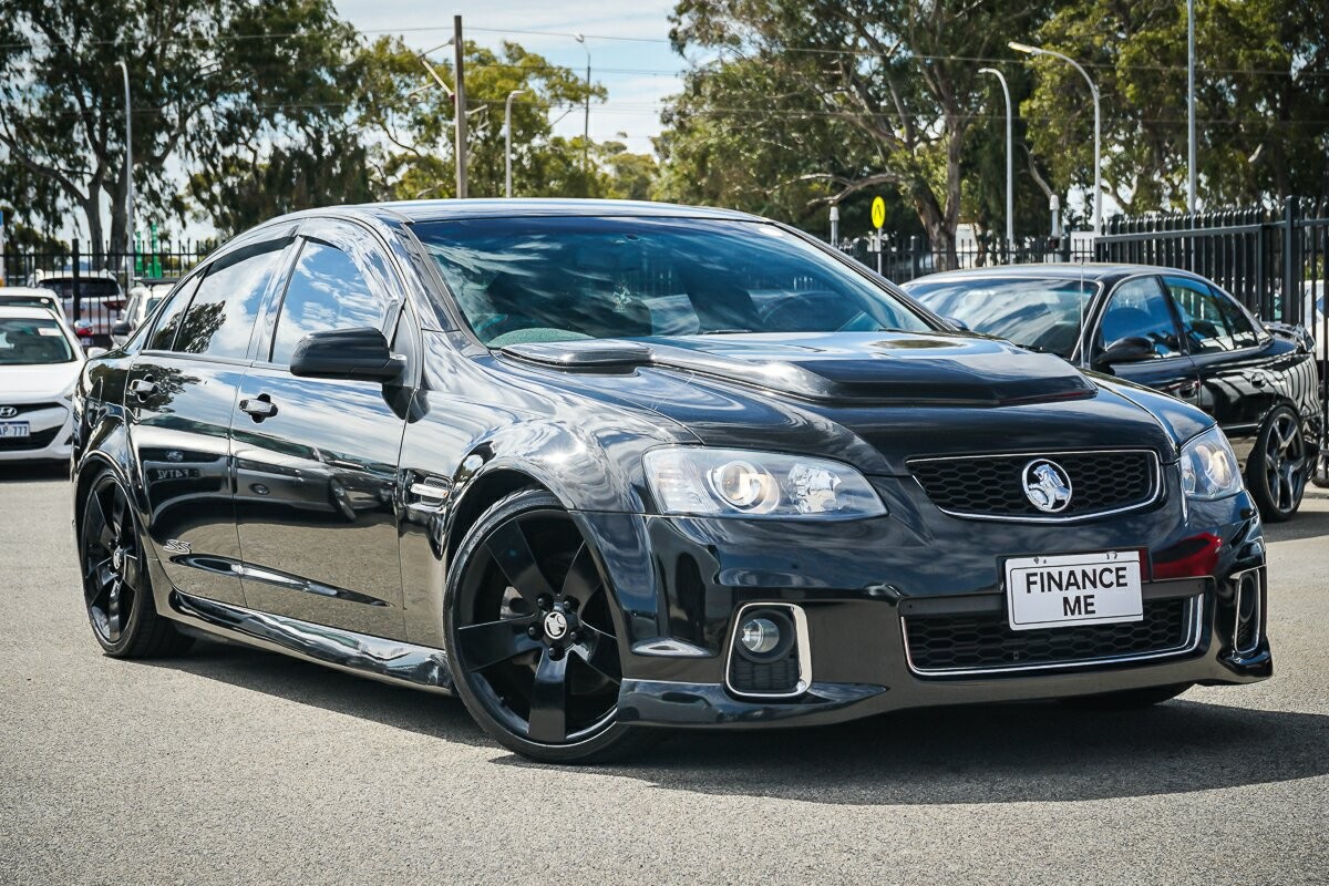 Holden Commodore image 1