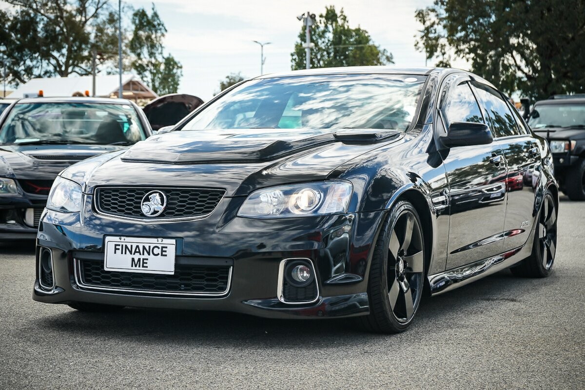 Holden Commodore image 4