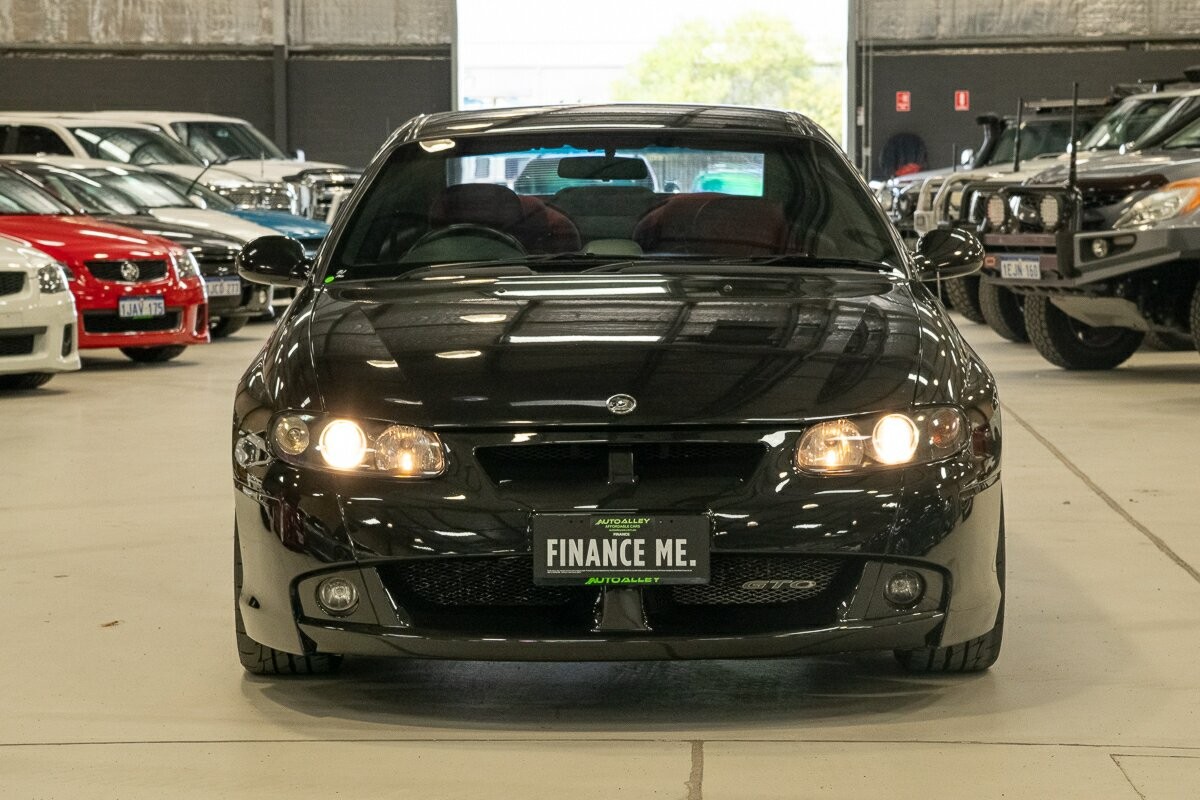 Holden Special Vehicles Coupe image 3