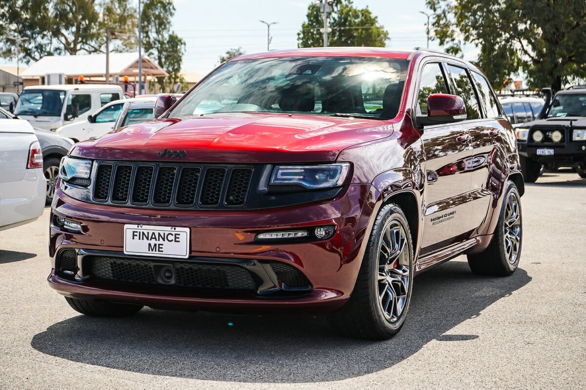 Jeep Grand Cherokee image 4