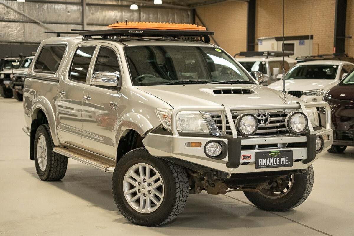 Toyota Hilux image 1