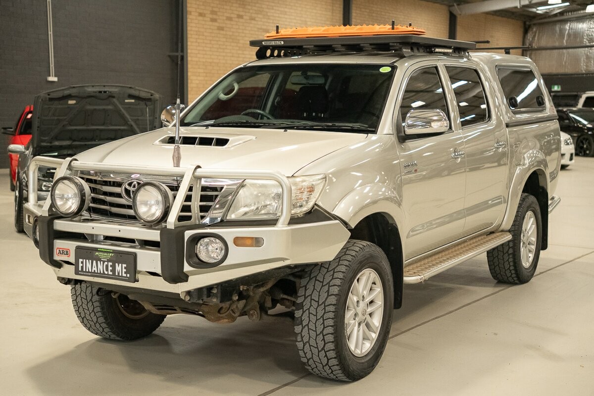 Toyota Hilux image 4