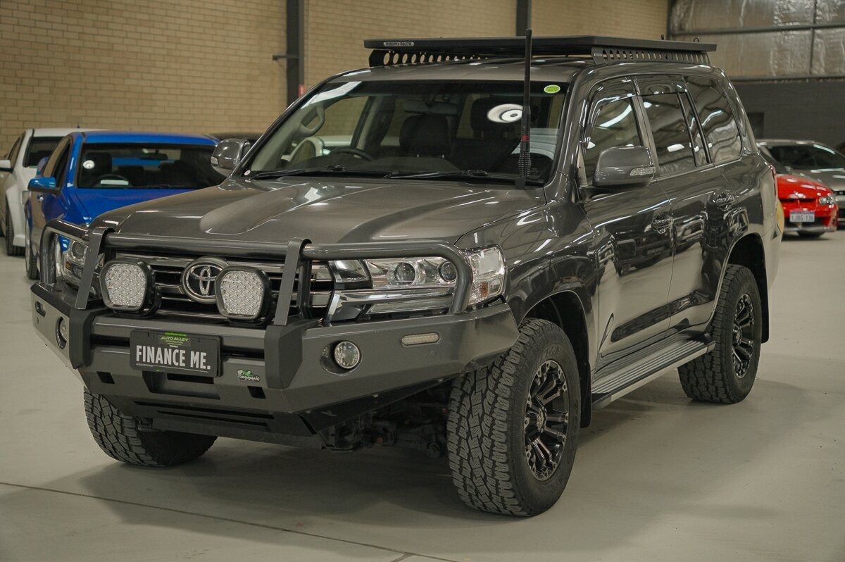 Toyota Landcruiser image 4