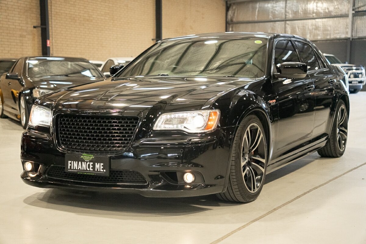 Chrysler 300 image 4