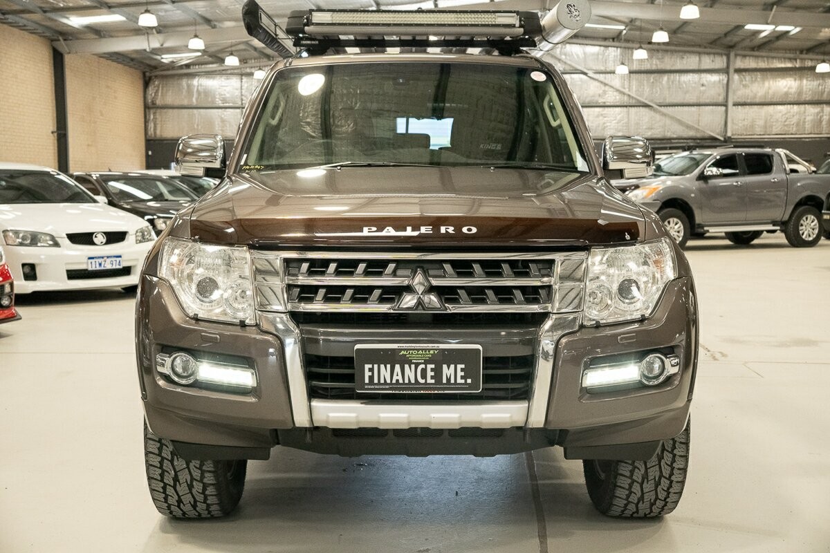 Mitsubishi Pajero image 3