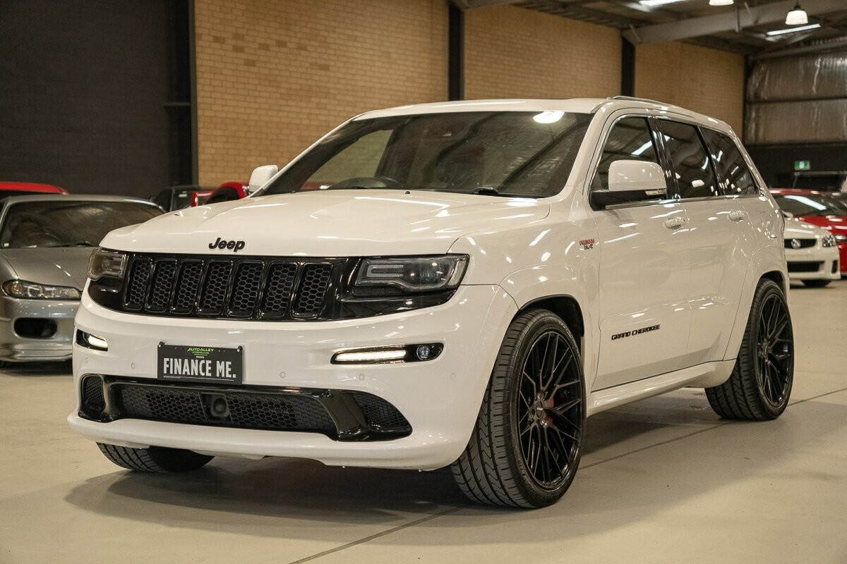 Jeep Grand Cherokee image 4