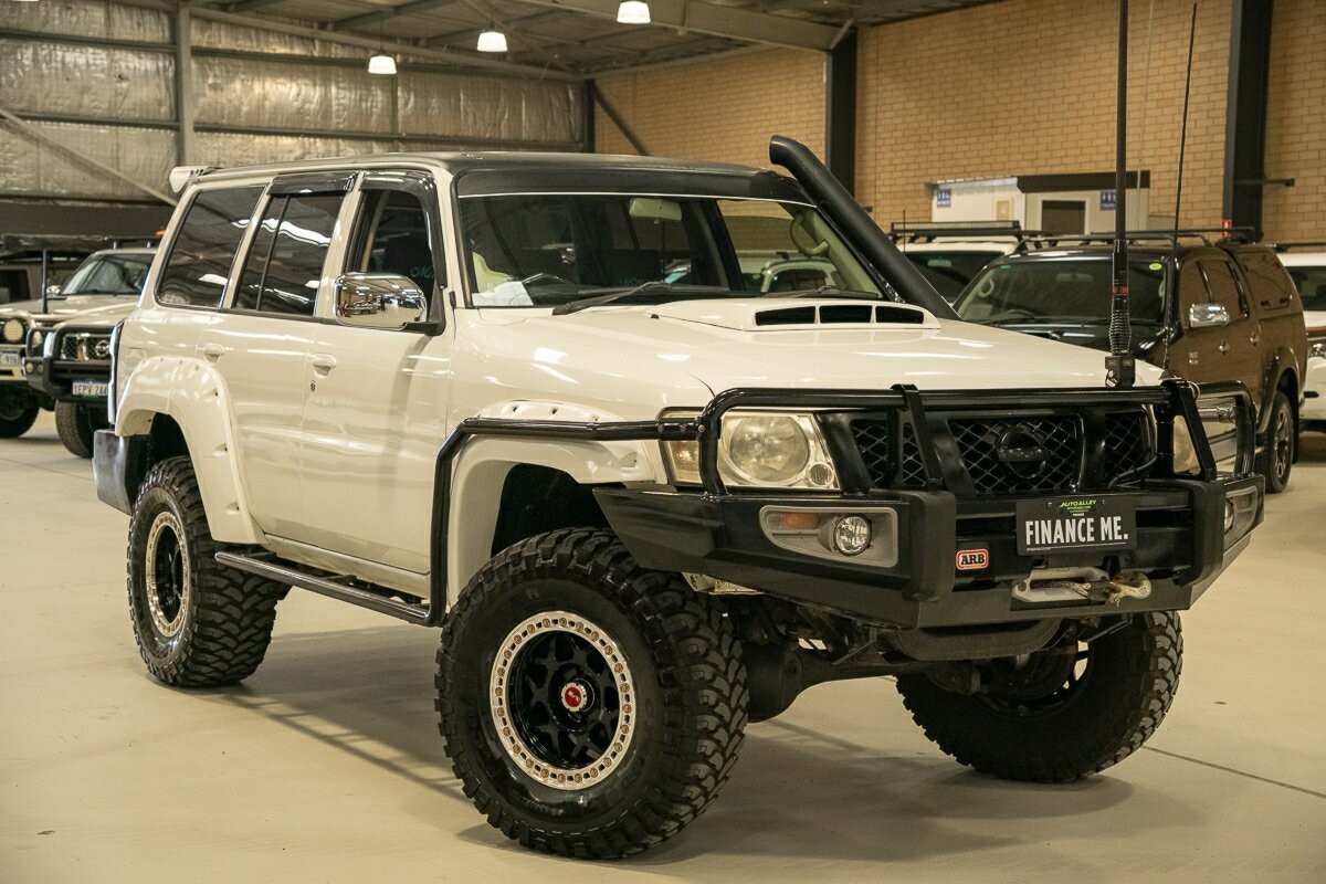 Nissan Patrol image 1