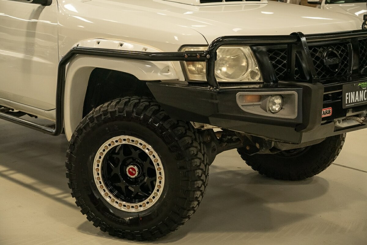 Nissan Patrol image 2