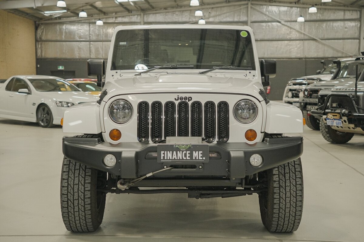Jeep Wrangler image 3
