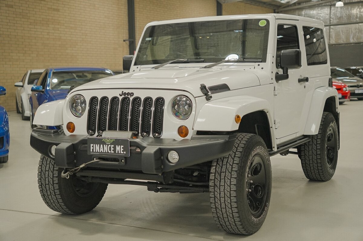 Jeep Wrangler image 4