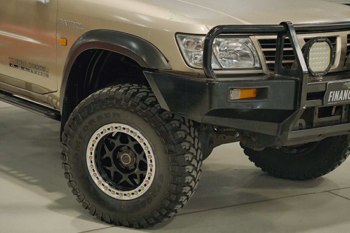 Nissan Patrol image 2