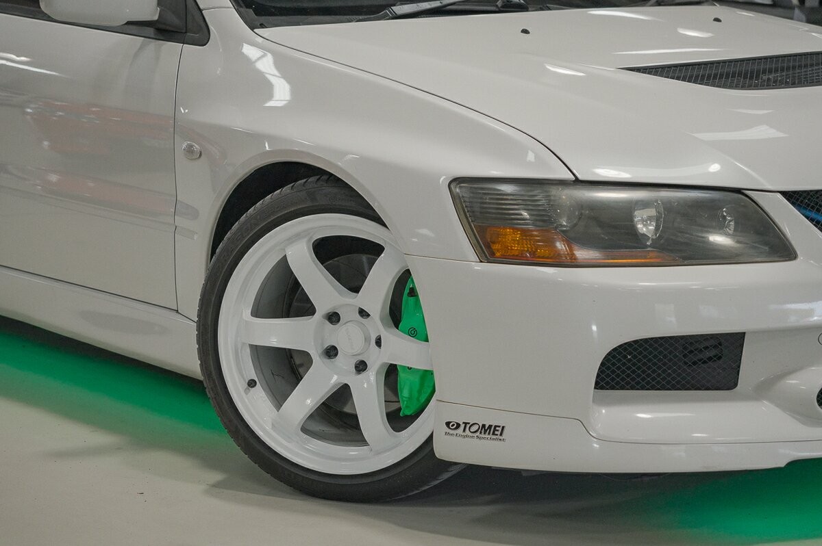 Mitsubishi Lancer image 2