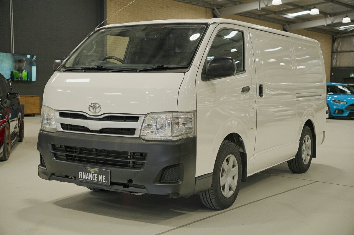 Toyota Hiace image 4