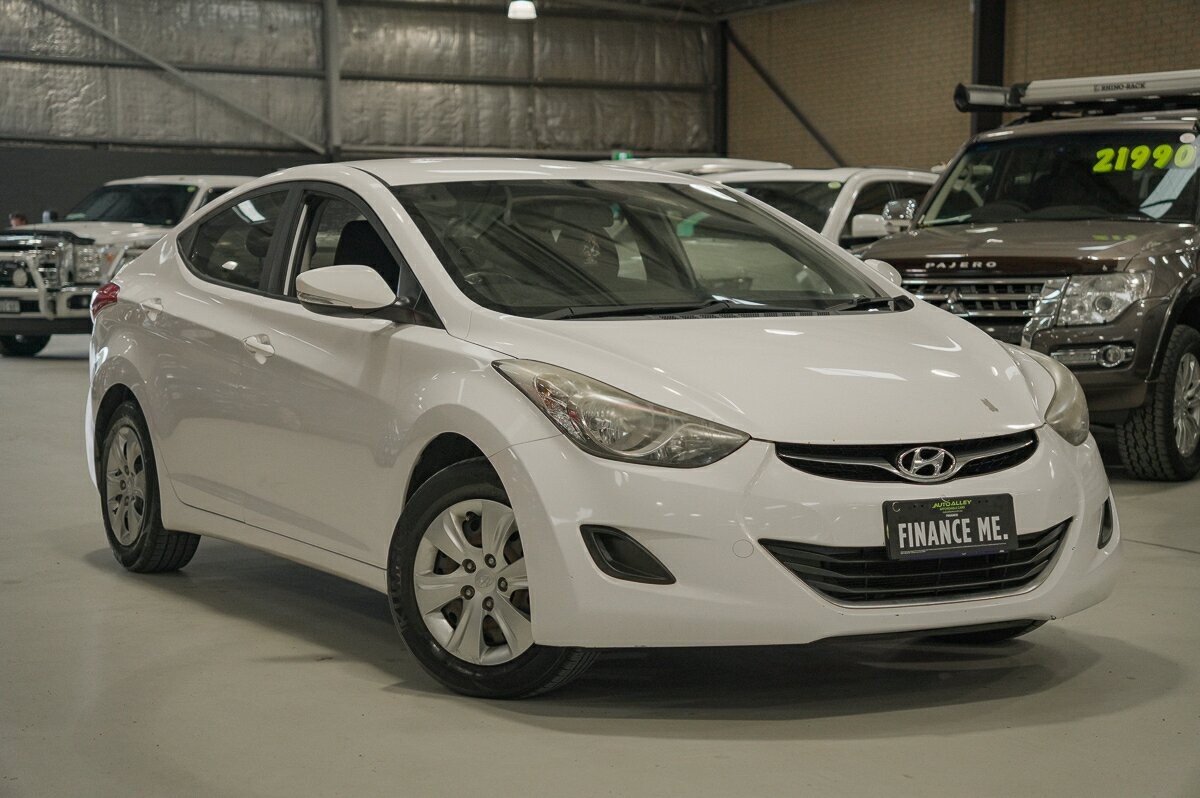 Hyundai Elantra image 1